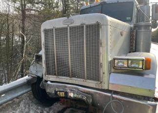 Tractor-trailer with damage